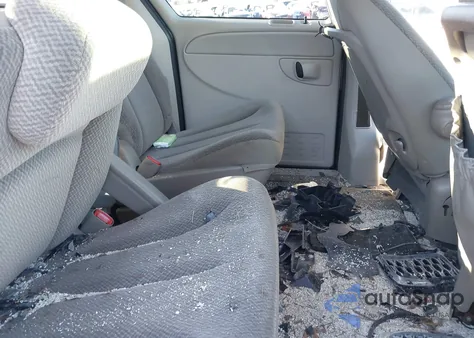 2005 Dodge Grand Caravan Sxt z USA, uszkodzony, nr VIN 2D4GP44L05R459454